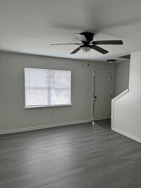 Building Photo - 2402 Antebellum Dr