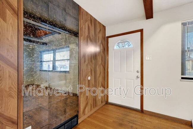 Building Photo - 1156 Cove Ln