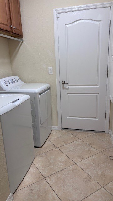 Building Photo - 3984 Treasure Cove Cir