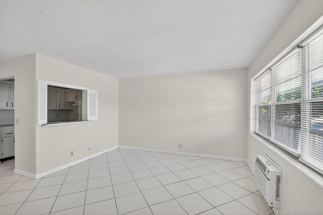 Building Photo - 344 Northampton Q