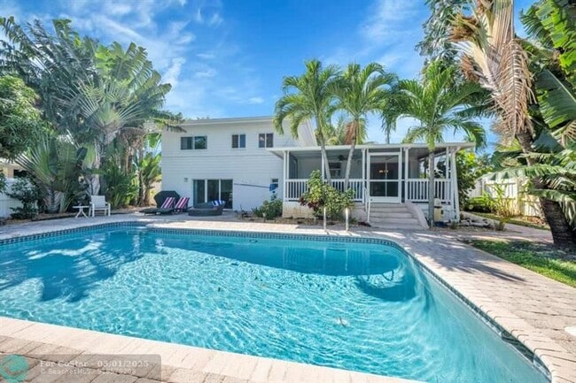 Building Photo - 1771 NE 35th St