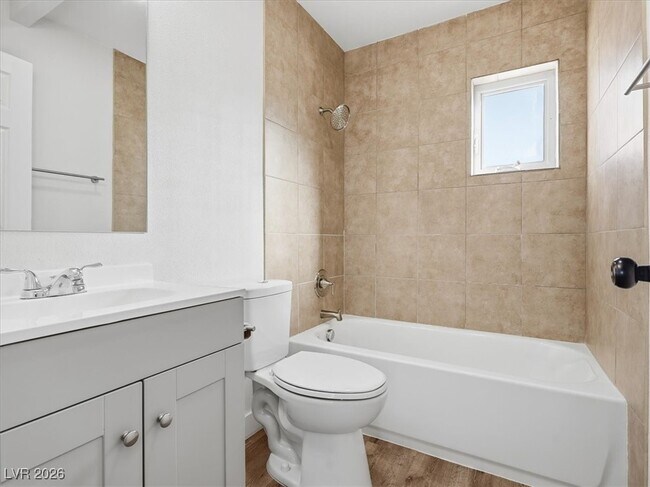 Building Photo - 604 Stanford St