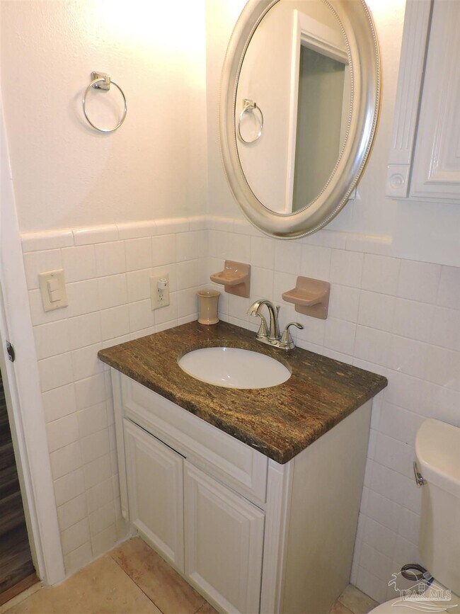 Building Photo - 5485 Willard Norris Rd