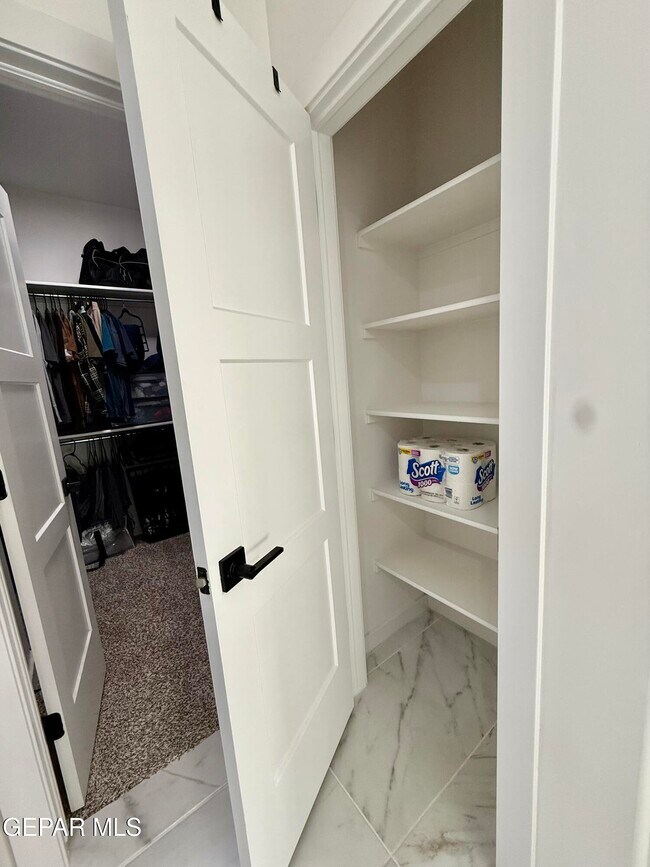 Building Photo - 15052 DESTINATION