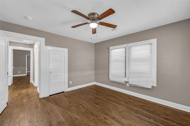 Building Photo - 4102 Ave N Ursuline St