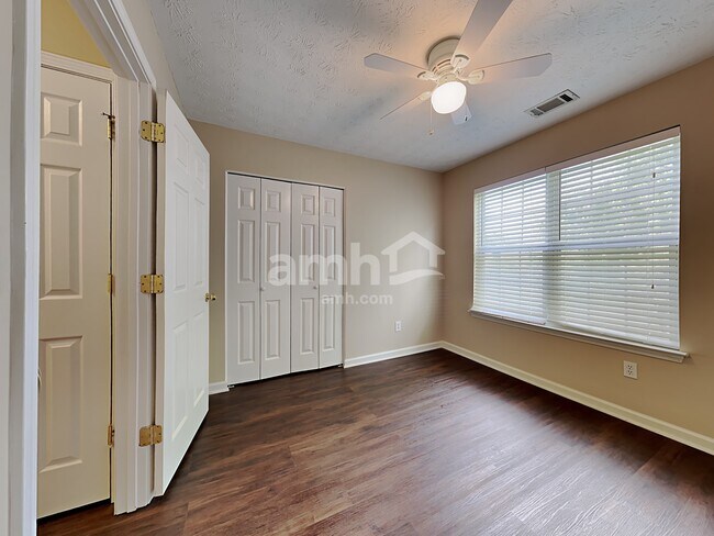 Building Photo - 448 Ash Trace Ln