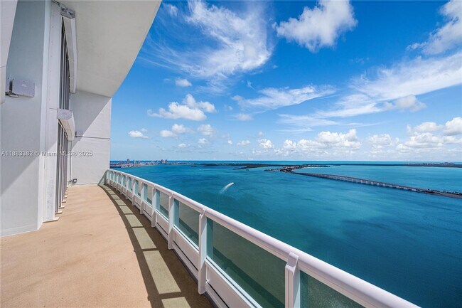 Building Photo - 1643 Brickell Ave
