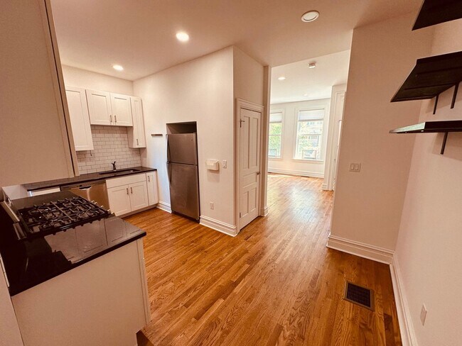 Building Photo - 138 S Beaver St