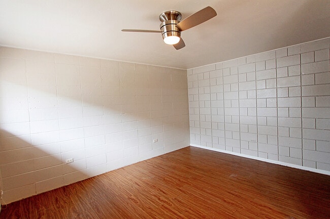 Building Photo - Recently Remodeled Studio Apartment In Hot East Austin!