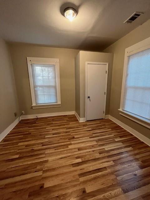 Building Photo - 1012 W College St Ext