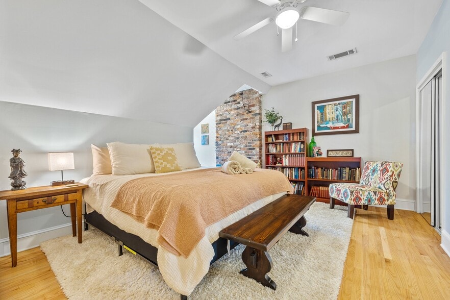 Building Photo - 1146 Wade St NE