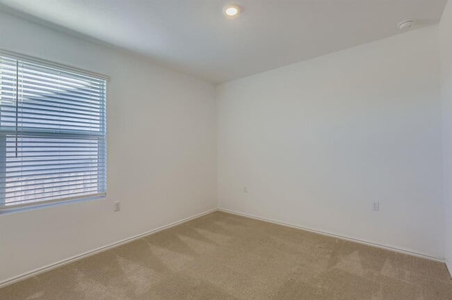 Building Photo - 14412 Nini Cv