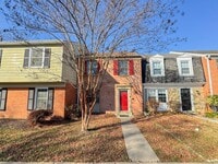 Building Photo - Relaxing 3 Bed 2 Bath Brick Townhome With Fenced Yard In Beautiful Franconia Commons