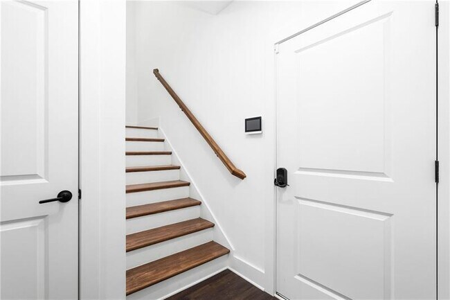 Building Photo - 173 Brush Creek Ct