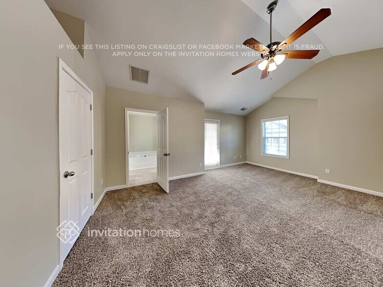 Building Photo - 5871 Apple Grove Rd NE