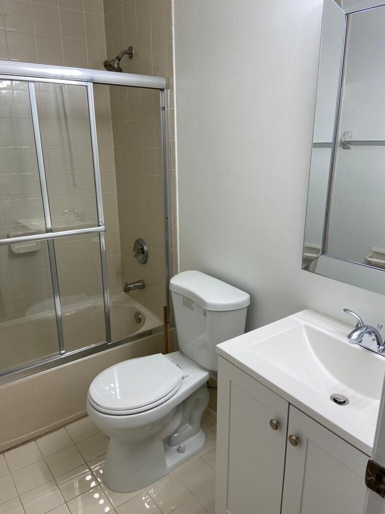 Building Photo - 6916 NW 174th Ter