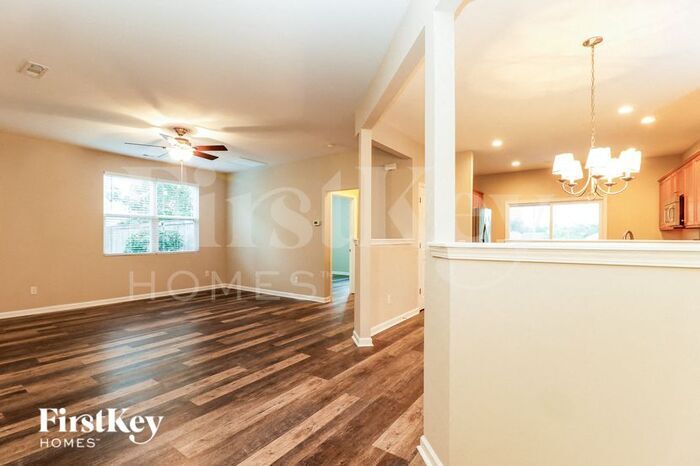 Building Photo - 605 Watershed Dr