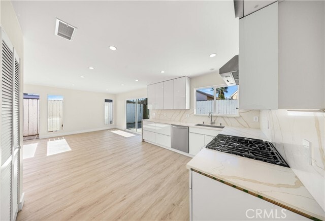 Building Photo - 8145 Morse Ave