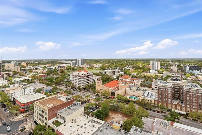 Building Photo - 400 Central Ave