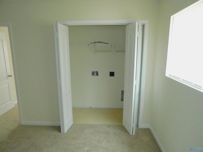 Building Photo - 130 Lockport Dr