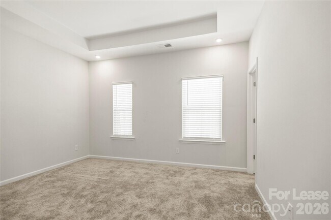 Building Photo - 7113 Brookview Ln