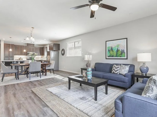 Building Photo - 1559 Hutchison Valley Dr