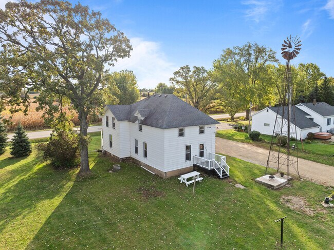 Building Photo - 4363 County Rd O