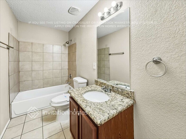 Building Photo - 510 Del Mar Dr