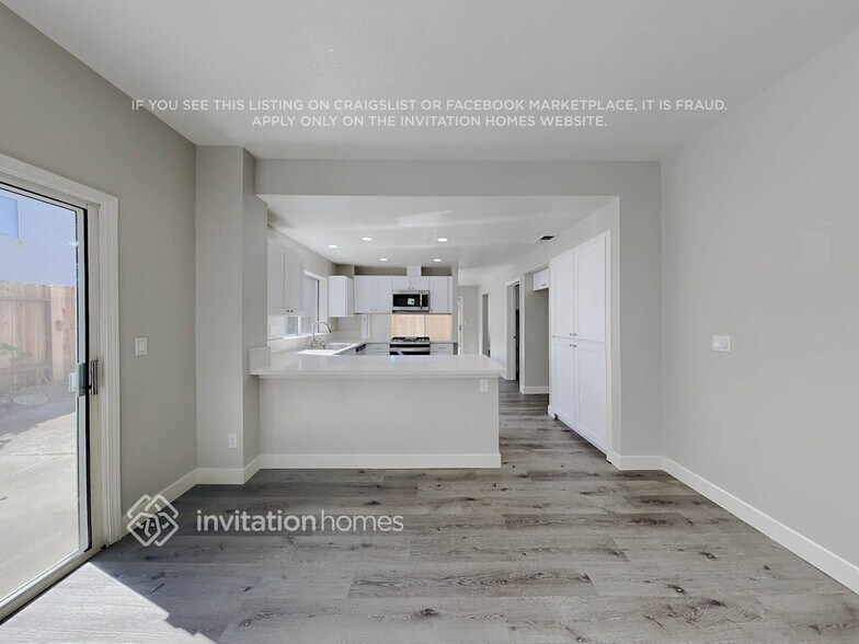 Building Photo - 8532 Brisenbourg Way