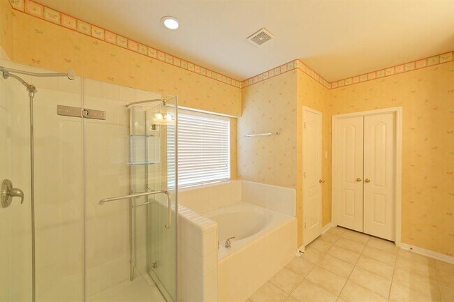 Building Photo - 407 Groveton Ridge Ln
