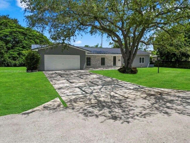 Building Photo - 17721 SW 84th Ct
