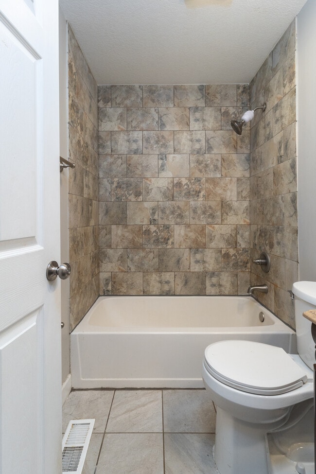 Building Photo - 2344 Alice Bell Rd