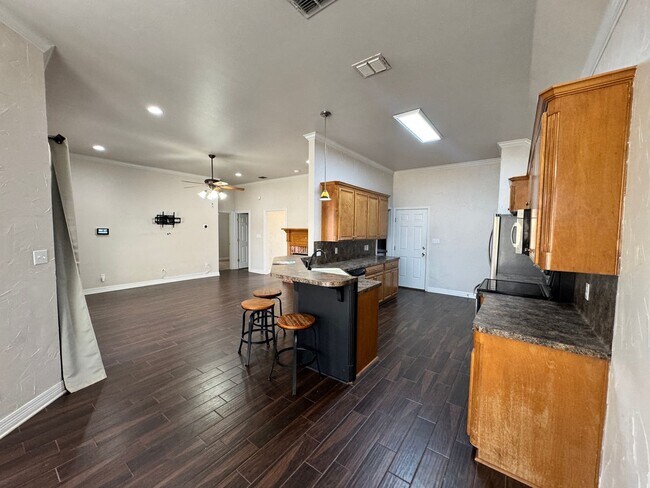 Building Photo - Community pool.. Close to Barksdale Air Fo...