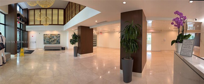 Building Photo - 540 Brickell Key Dr
