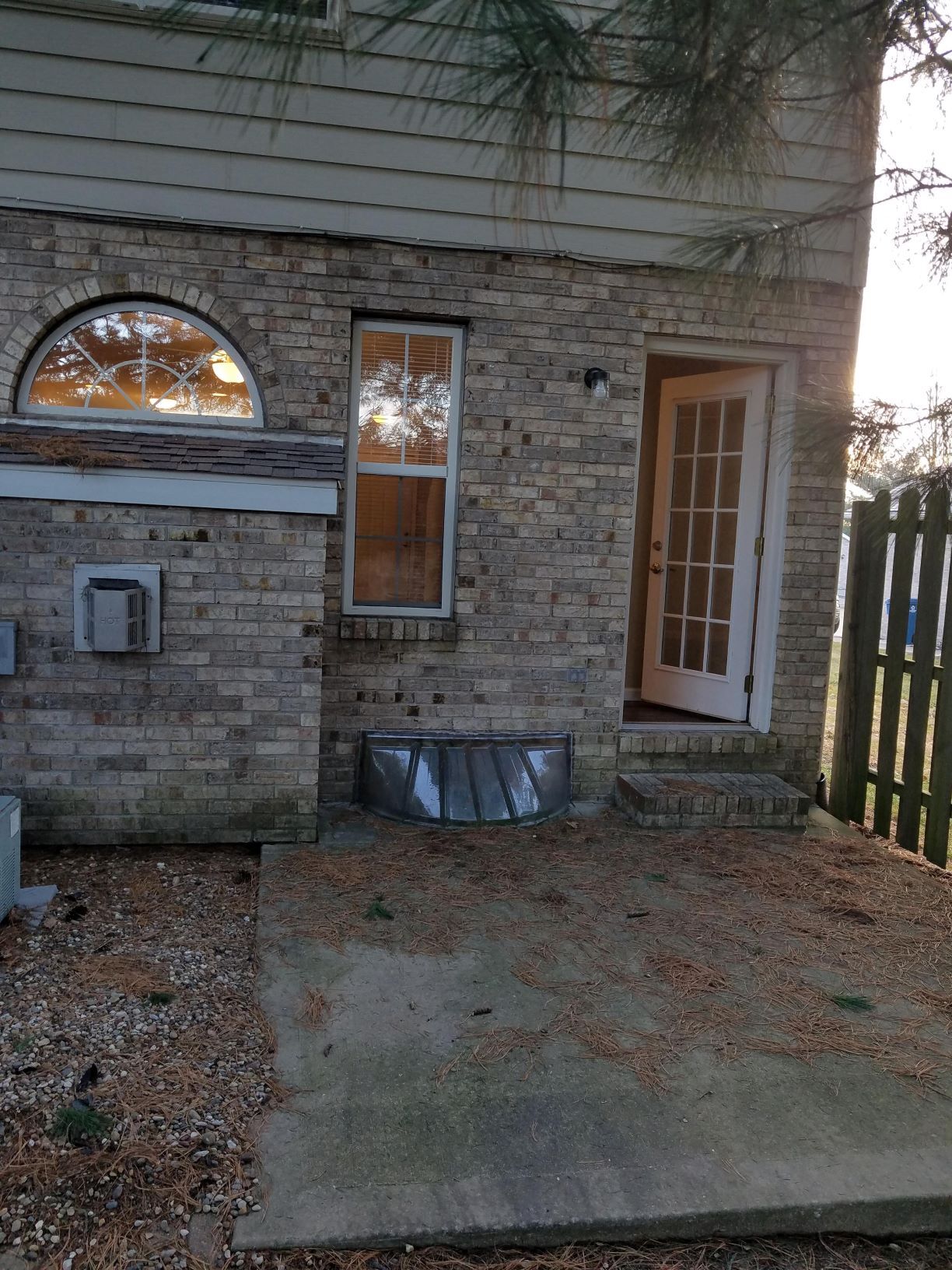 Building Photo - 445 Orchard View Ct
