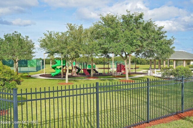Building Photo - 5277 Mansford Pl