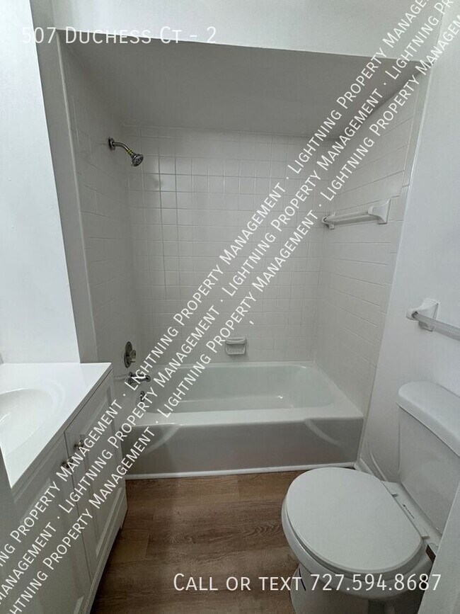Building Photo - 507 Duchess Ct