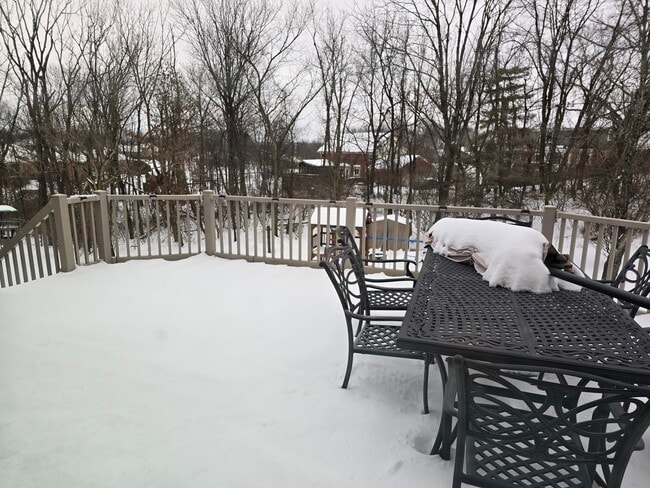 Building Photo - 1021 Whirlaway Dr