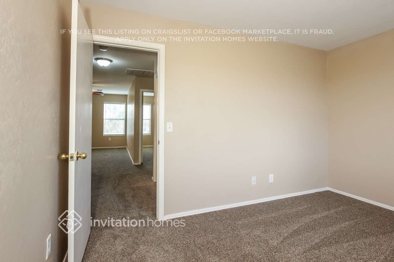 Building Photo - 1216 S 121st Ln