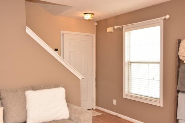 Building Photo - 13361 Harpley Ct