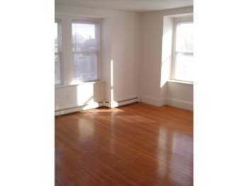 Primary Photo - 14 Gardner St