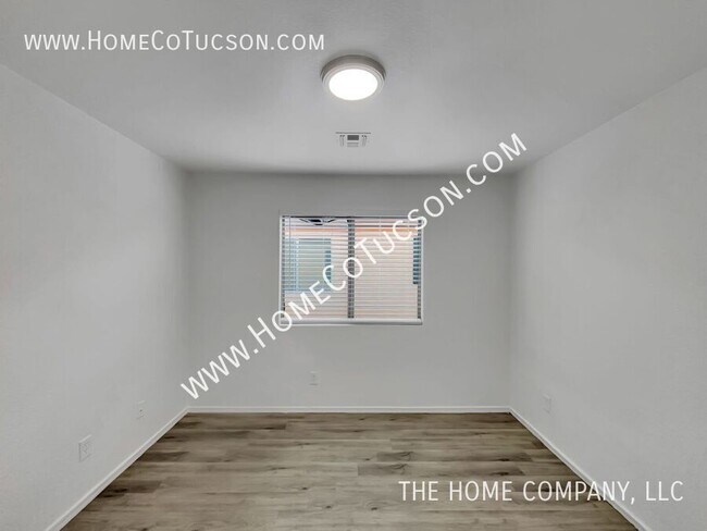 Building Photo - 1598 W Lavender Sky St