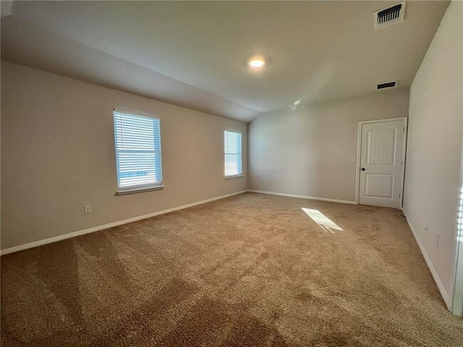 Building Photo - 20000 Price Daniel Dr