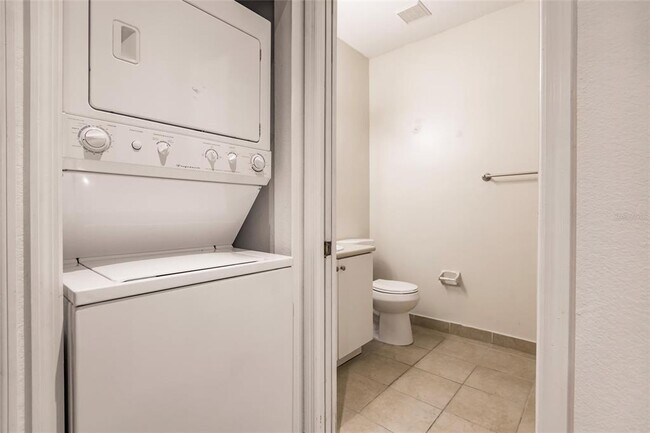 Building Photo - 8408 Bernwood Cove Loop