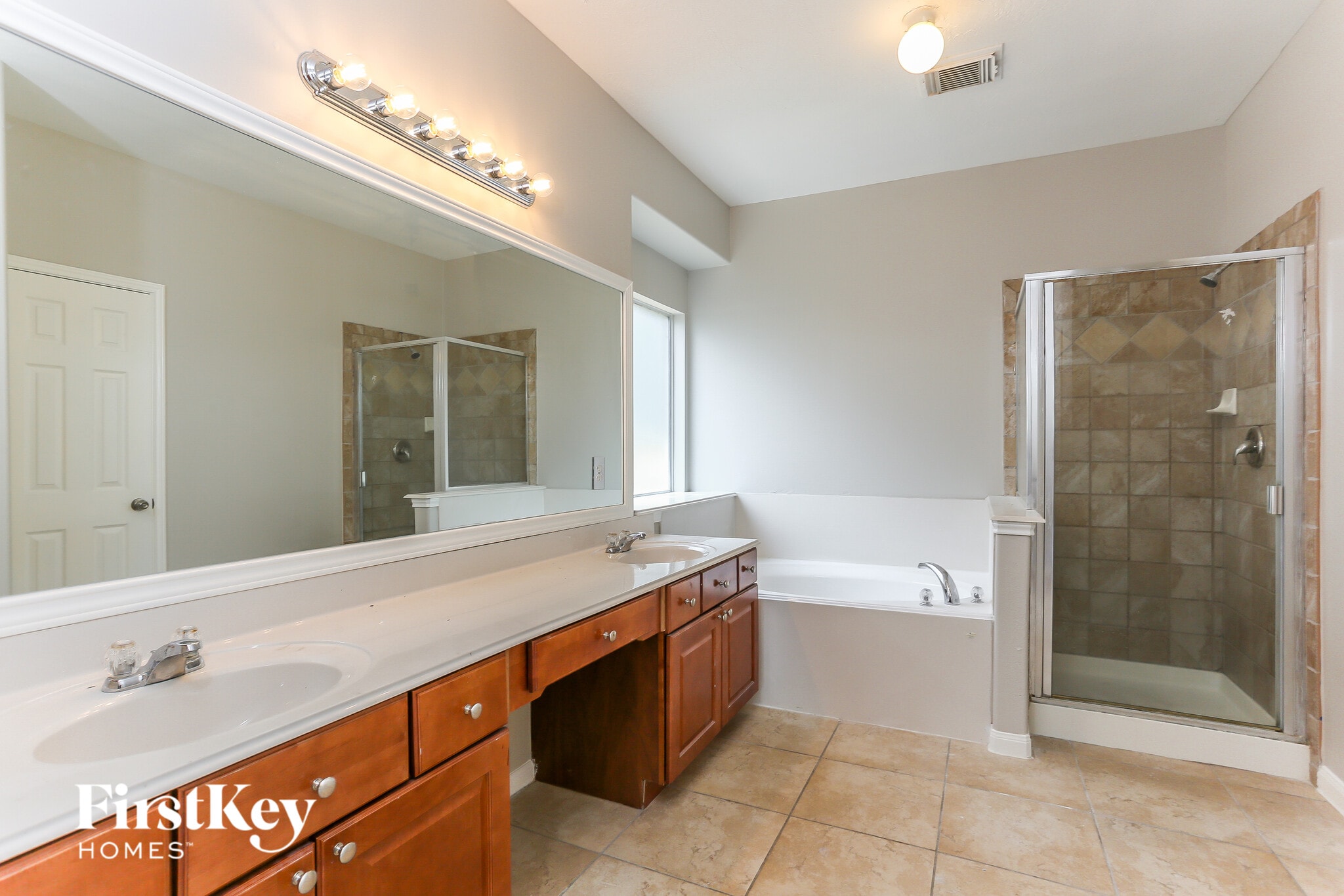 Building Photo - 18514 Skippers Helm