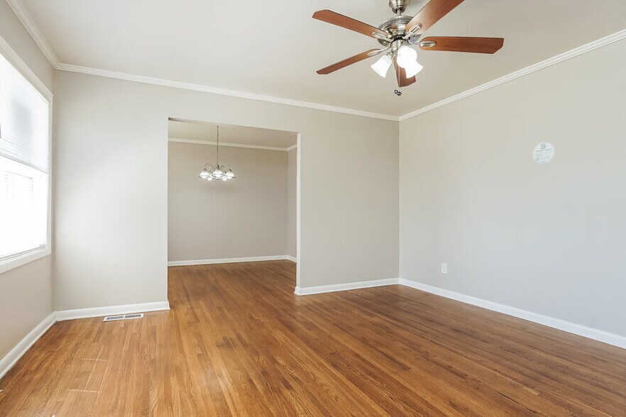 Building Photo - 224 Tanglewood Cir NE