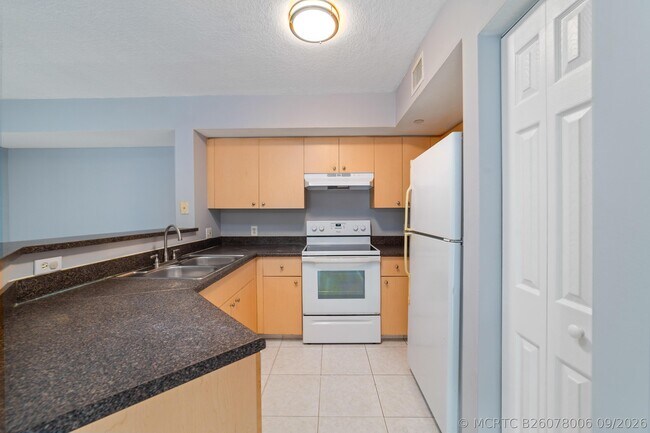 Building Photo - 4151 San Marino Blvd