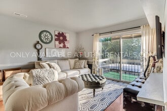 Building Photo - 5761 S Waterbury Cir