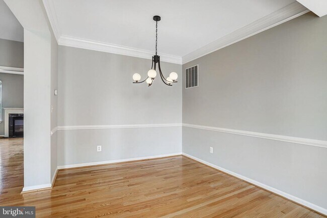 Building Photo - 22616 Welborne Manor Square