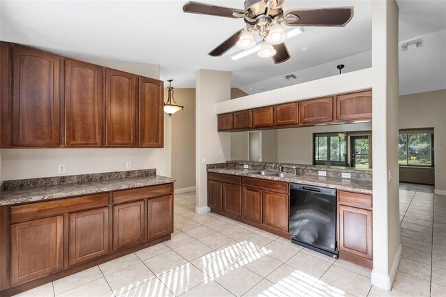 Building Photo - 4924 Raylene Way